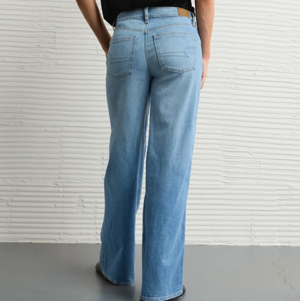 American Eagle Outfitters Low Rise Dreamy Drape Baggy Wide Leg Denim Jeans - Picture 2 of 7